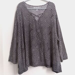 Ulla Popken Lagenlook Dark Gray Black White Abstract Circle All Over Print Tunic